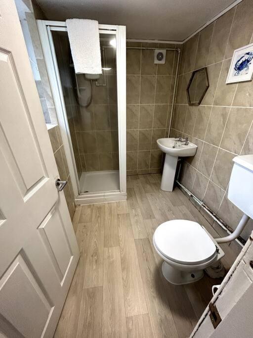 Bright Home From Home Stoke-on-Trent Luaran gambar